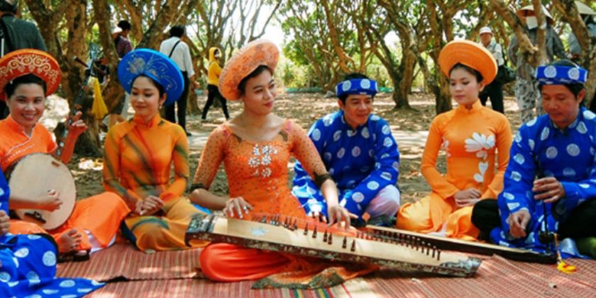 discover-mekong-delta-with-folk-song-don-ca-tai-tu-1